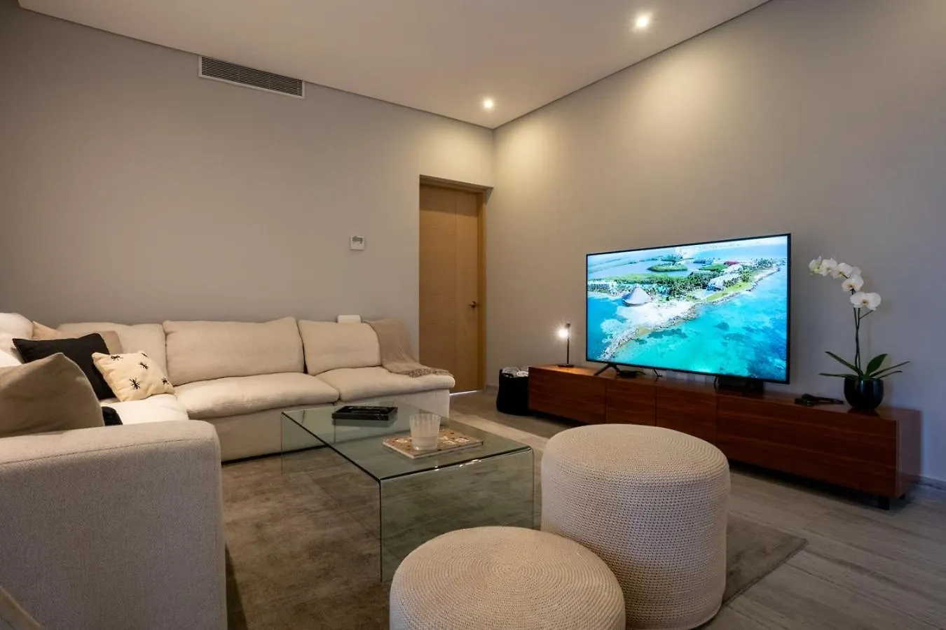 3Br Luxury Condo W/ Private Rooftop Pool & Gym 普拉亚卡门