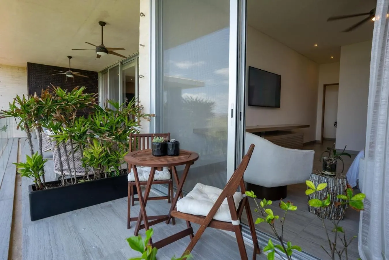 3Br Luxury Condo W/ Private Rooftop Pool & Gym 普拉亚卡门