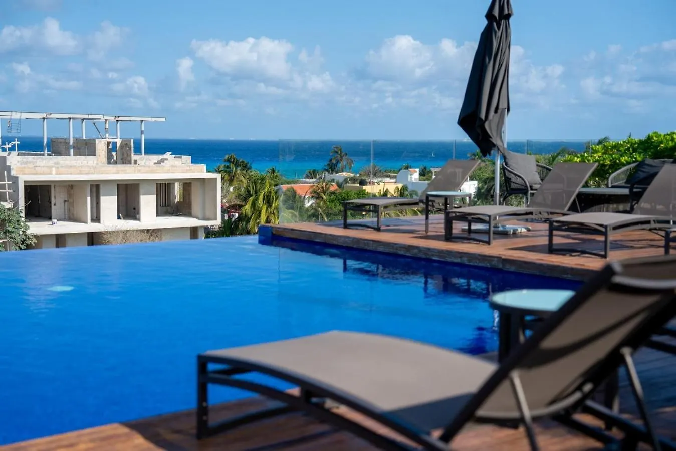 Apartment 3Br Luxury Condo W/ Private Rooftop Pool & Gym Playa del Carmen