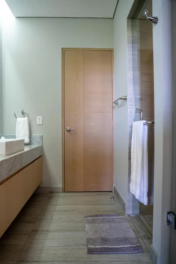 3Br Luxury Condo W/ Private Rooftop Pool & Gym Playa del Carmen 0*,  Mexiko